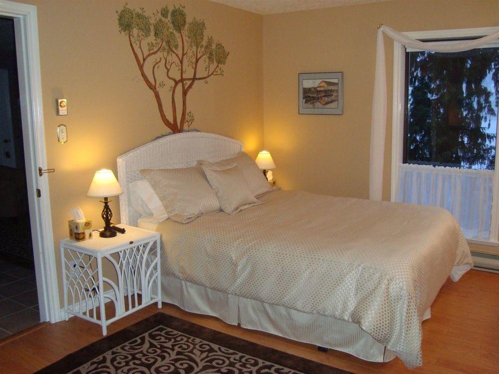 Long Lake Waterfront Bed And Breakfast Nanaimo Exterior foto