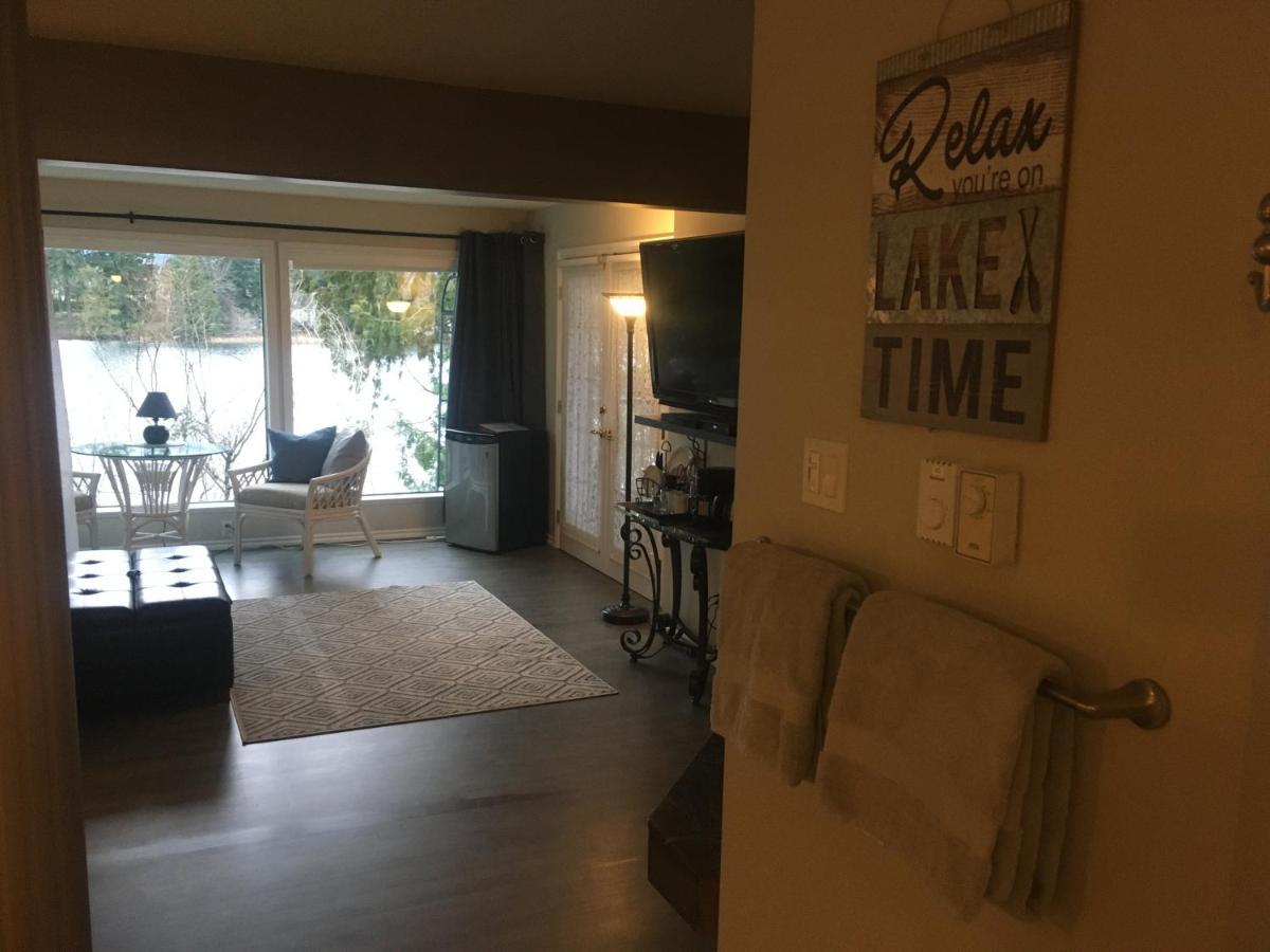 Long Lake Waterfront Bed And Breakfast Nanaimo Exterior foto