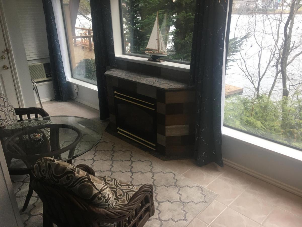 Long Lake Waterfront Bed And Breakfast Nanaimo Exterior foto
