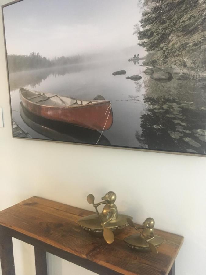 Long Lake Waterfront Bed And Breakfast Nanaimo Exterior foto